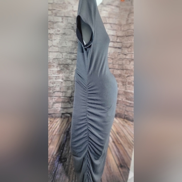 Old Navy Maternity Midi Dress Size Small - Picture 2 of 8